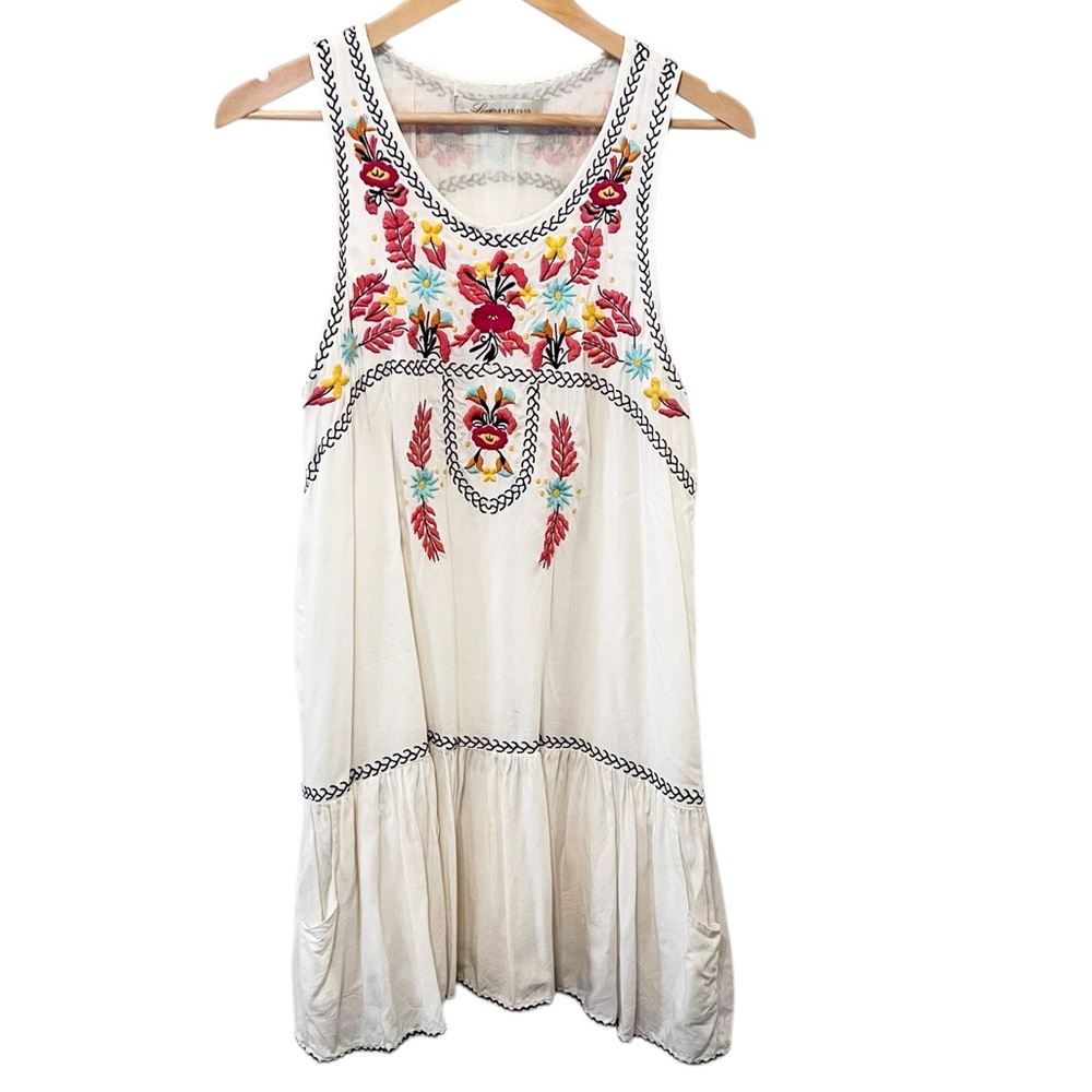 Lovers + Friends White I Heart Baby Doll Floral‎ Embroidered Sleeveless Dress